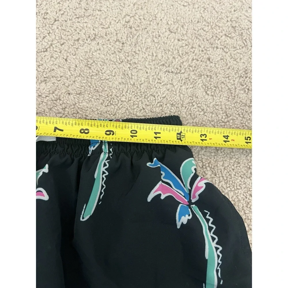 Chubbies Mens The Havana Nights 5.5 Inch Swim Trunks Size‎ Small Palm Trees